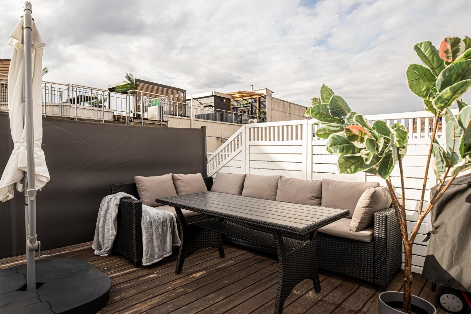Ultracentral Duplex With Private Rooftop Terrace ออสโล ภายนอก รูปภาพ