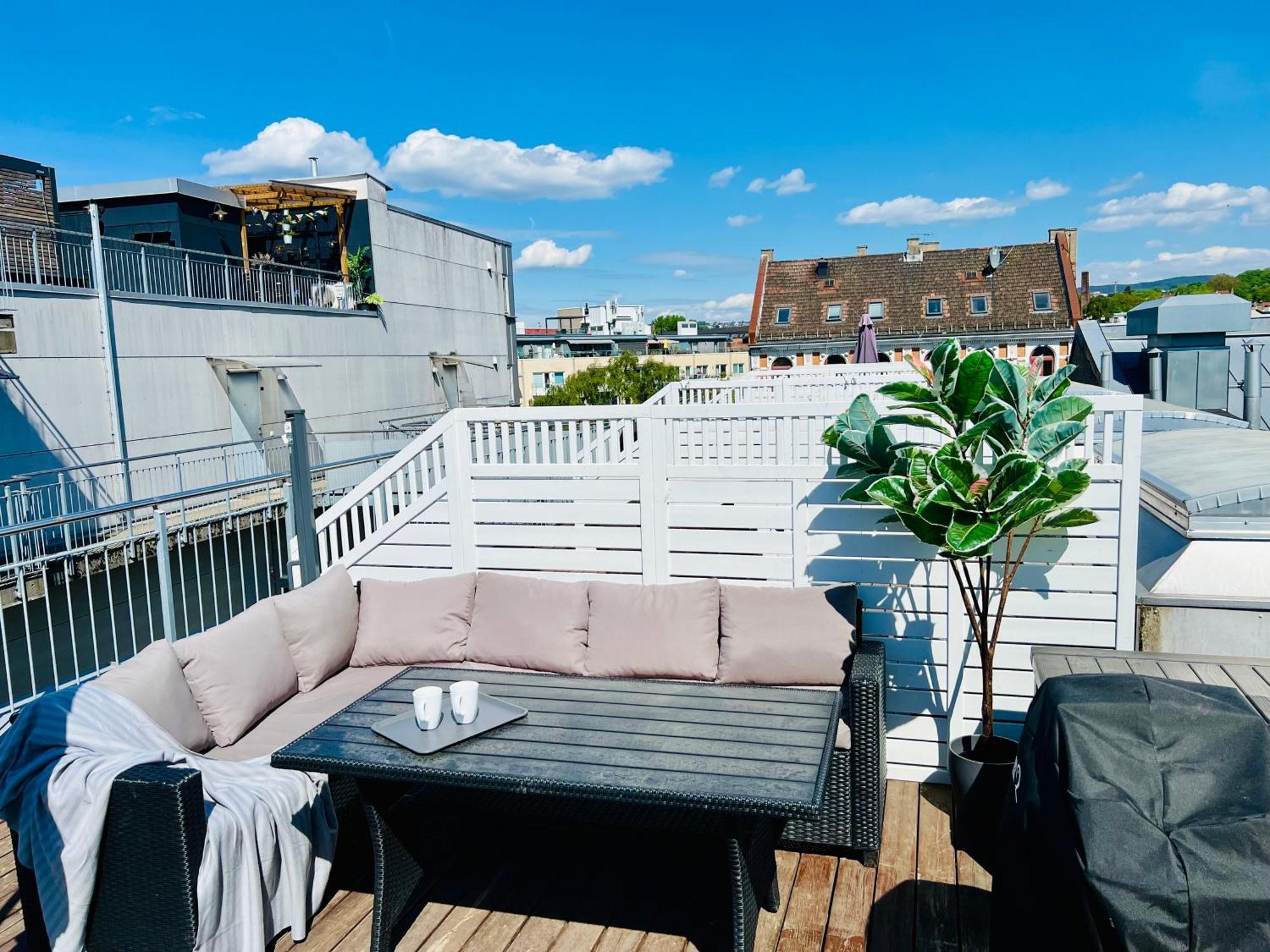 Ultracentral Duplex With Private Rooftop Terrace ออสโล ภายนอก รูปภาพ